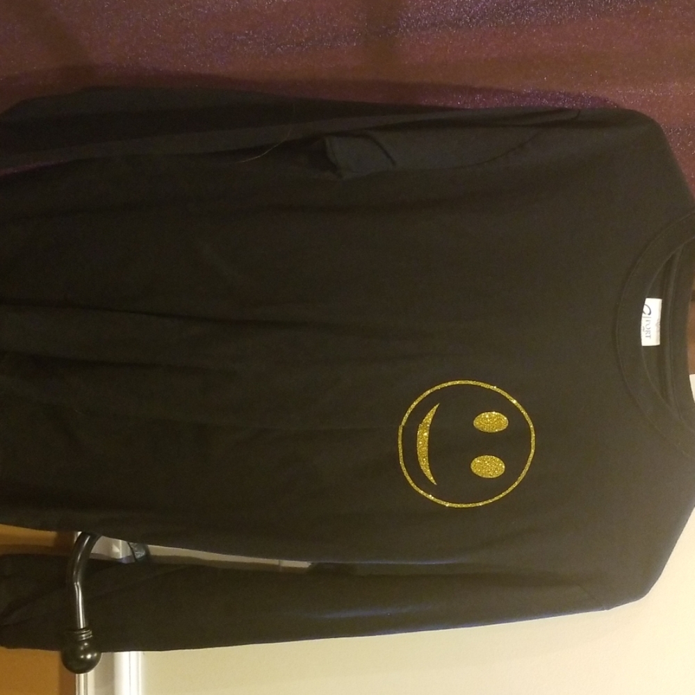 Long sleeve tee